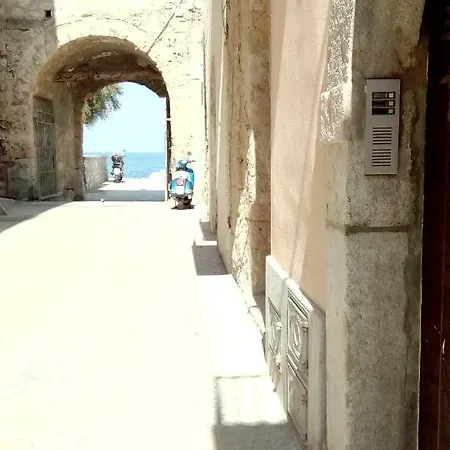 Tra Mare E Storia Apartment *
